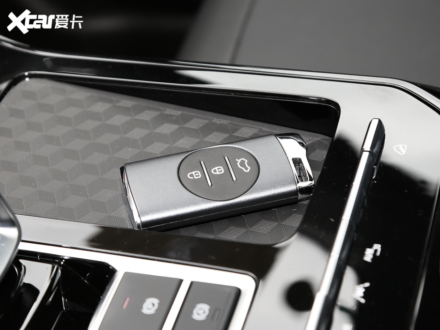 20207 а 1.6T DCT7̖