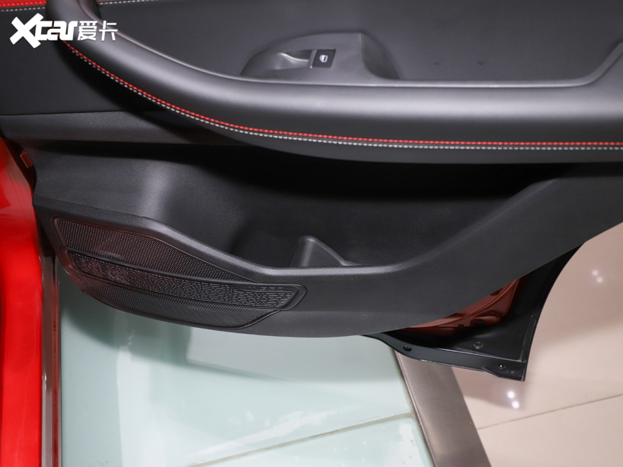 20207 а 1.6T DCT6̖