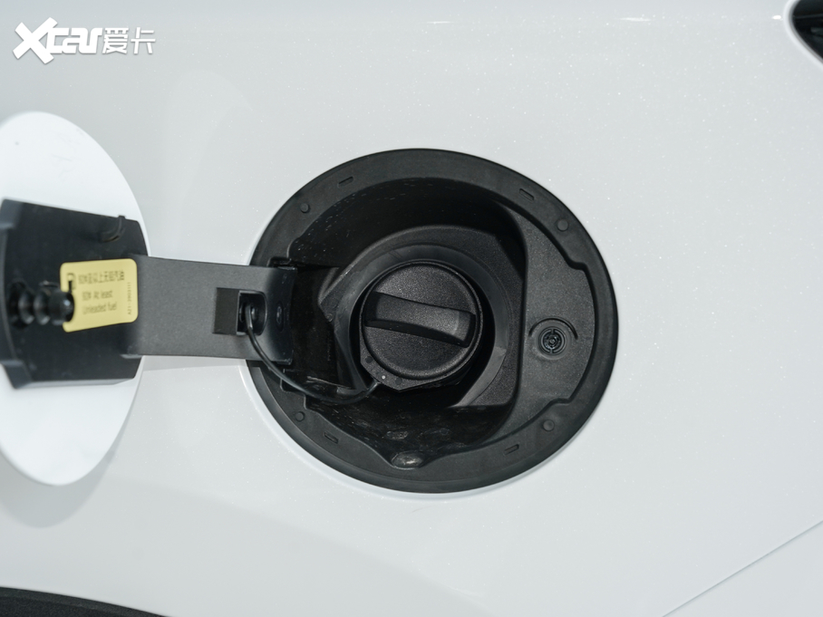 20207 а 1.6T DCT5̖