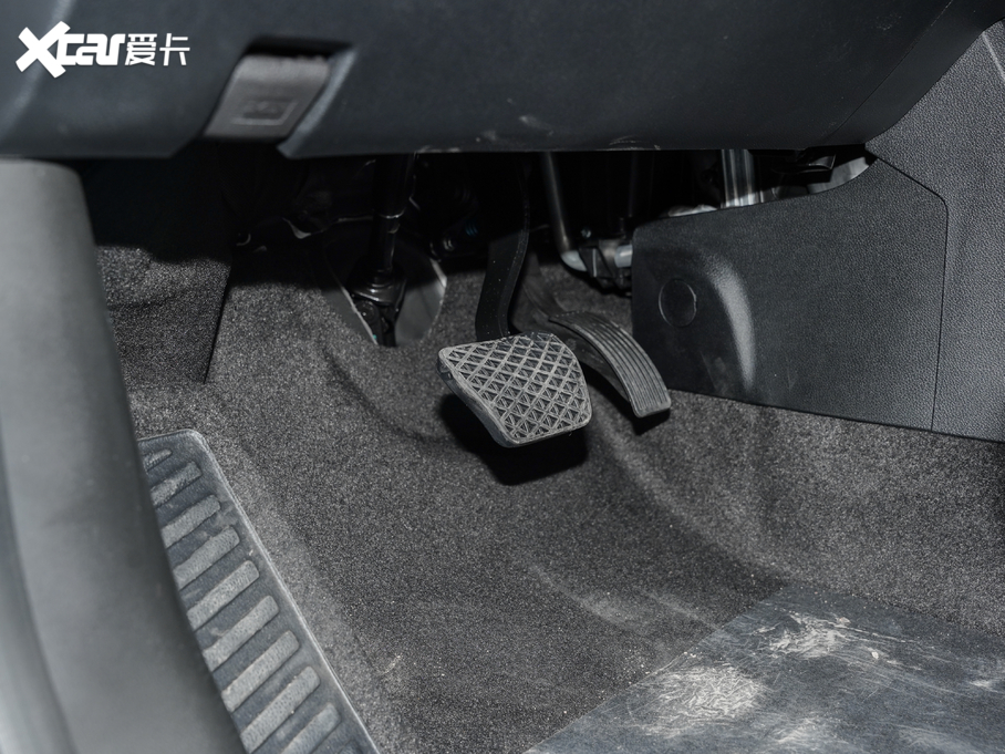 20207 а 1.6T DCT5̖