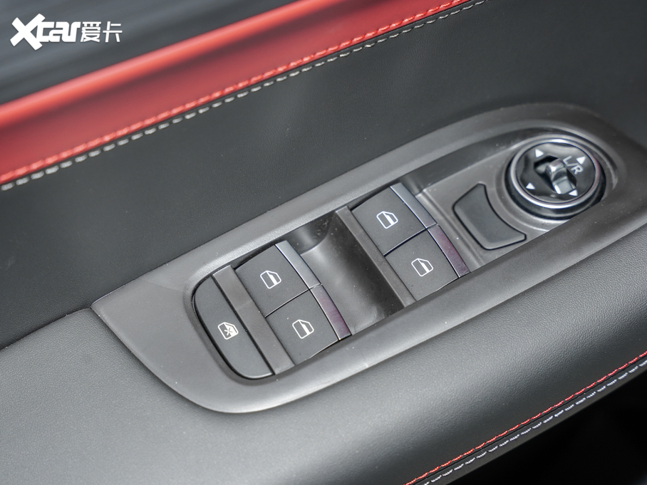 20207 а 1.6T DCT5̖