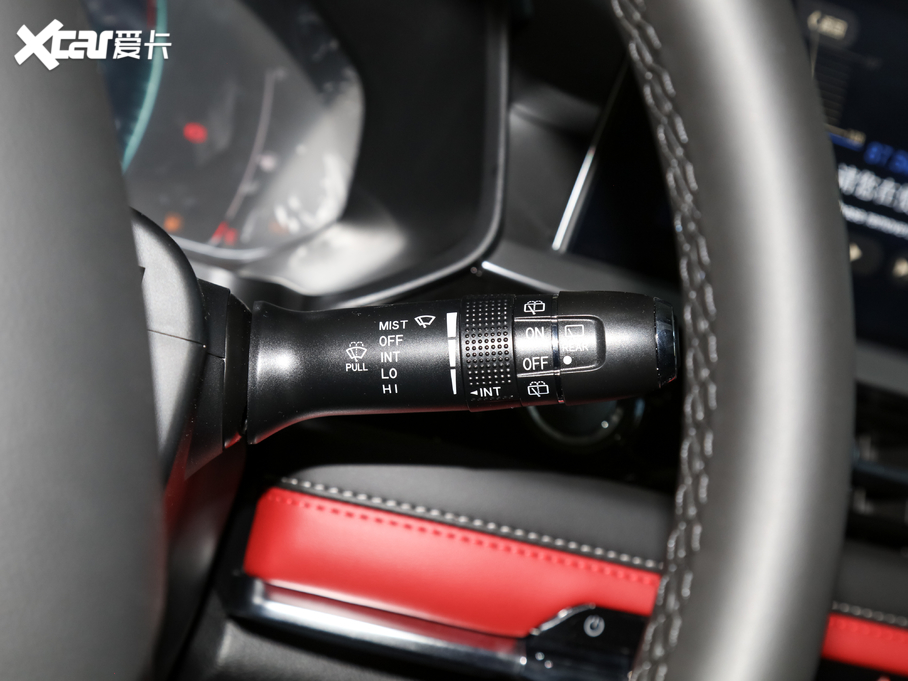 20207 а 1.5T CVT2̖