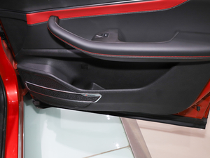 2020а 1.6T DCT6̖ g