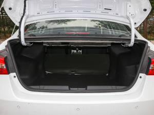 2020款1.5L 手动运动版 空间座椅