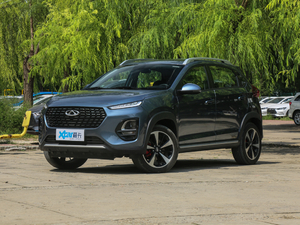 2021款PLUS 1.5L CVT尽兴松子版 左前45度