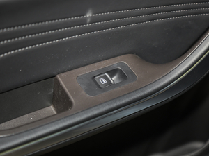 2021PLUS 1.5L CVTMdӰ g