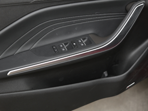 2021PLUS 1.5L CVTMdӰ п؅^(q)