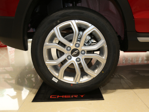 2021款PLUS 1.5L CVT痛快红枣版 轮圈