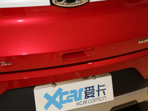 2021款PLUS 1.5L CVT痛快红枣版 细节外观