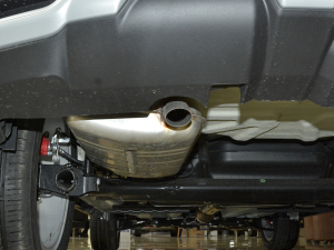 2021款钻石版 1.5L CVT3克拉-Ⅱ型 排气管