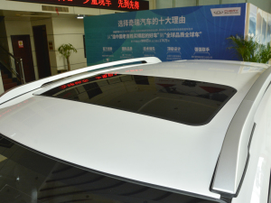 2021款钻石版 1.5L CVT3克拉-Ⅱ型 车顶