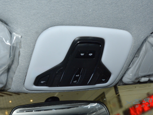 2021@ʯ 1.5L CVT3- п؅^