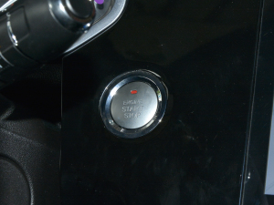 2021@ʯ 1.5L CVT3- п؅^