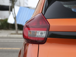 2021Ŀ PLUS 1.5L CVTʹt- (ji)^