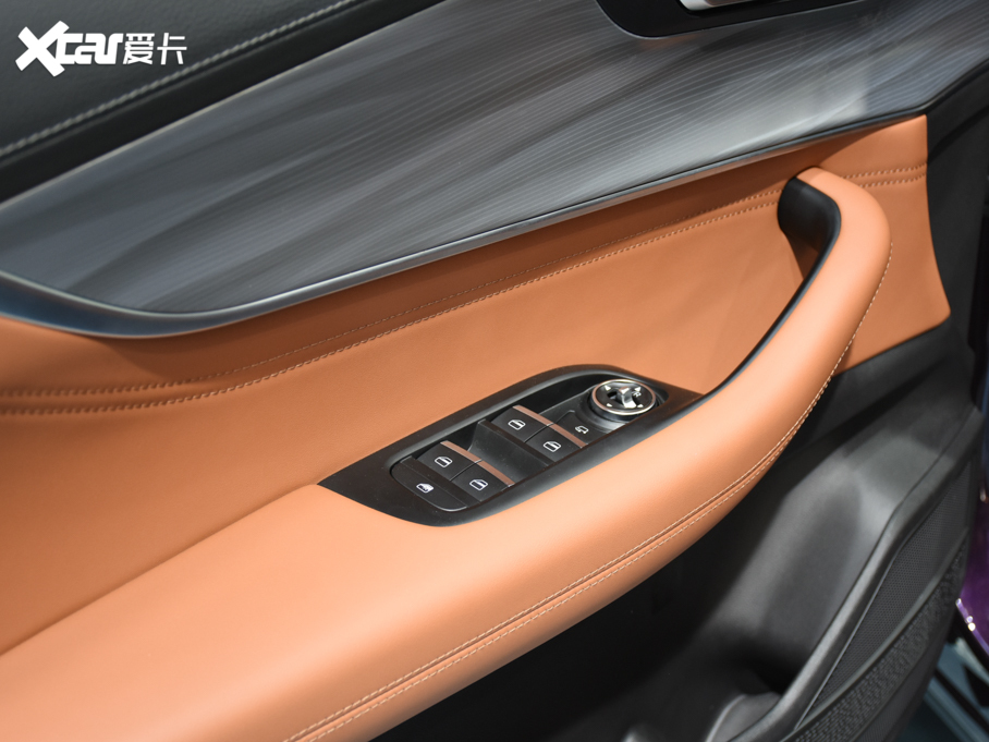 20218 PLUS 290TGDI DCT