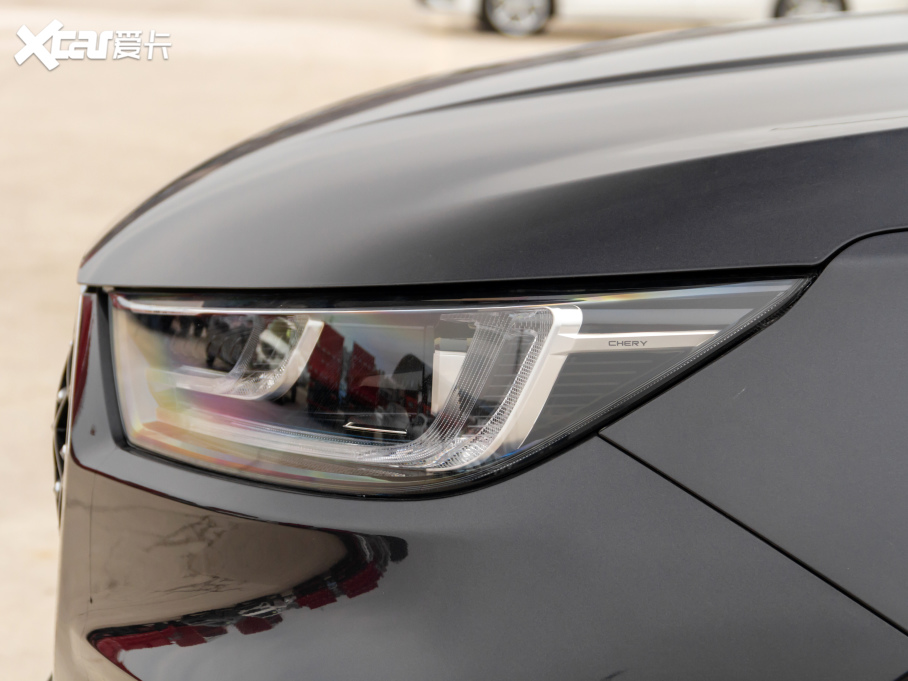 20218 PLUS MHEV 230TCI CVT