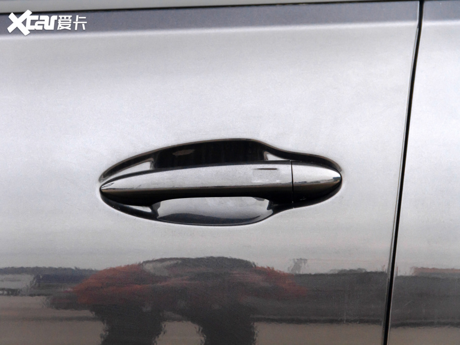 20218 PLUS MHEV 230TCI CVT