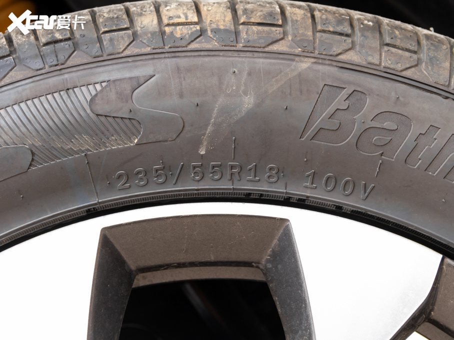 20218 PLUS MHEV 230TCI CVT