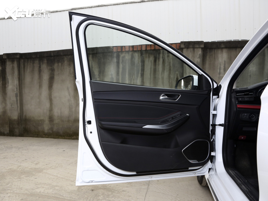 20215 PLUS С 1.5L CVTPLUS