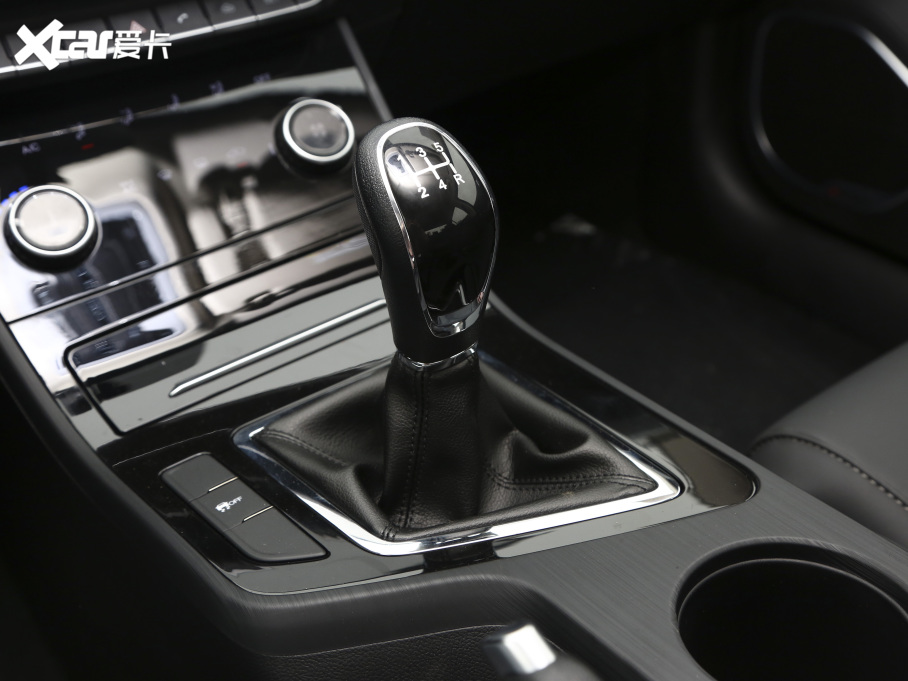 20215 PLUS С 1.5L քPLUS