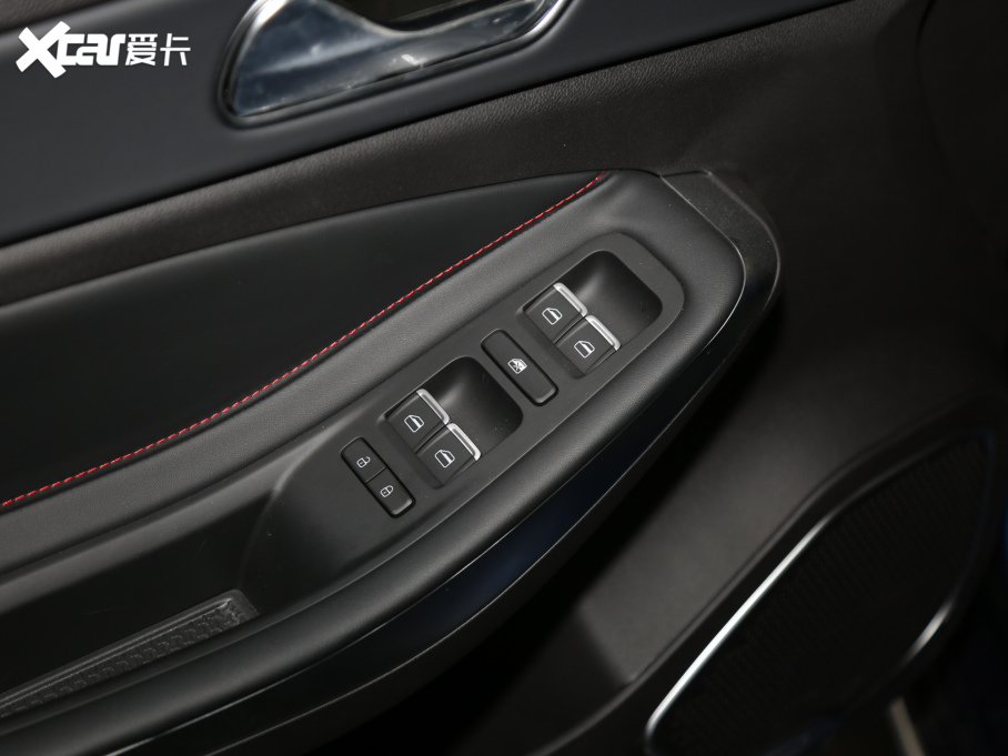 20215 PLUS С 1.5T քPLUS