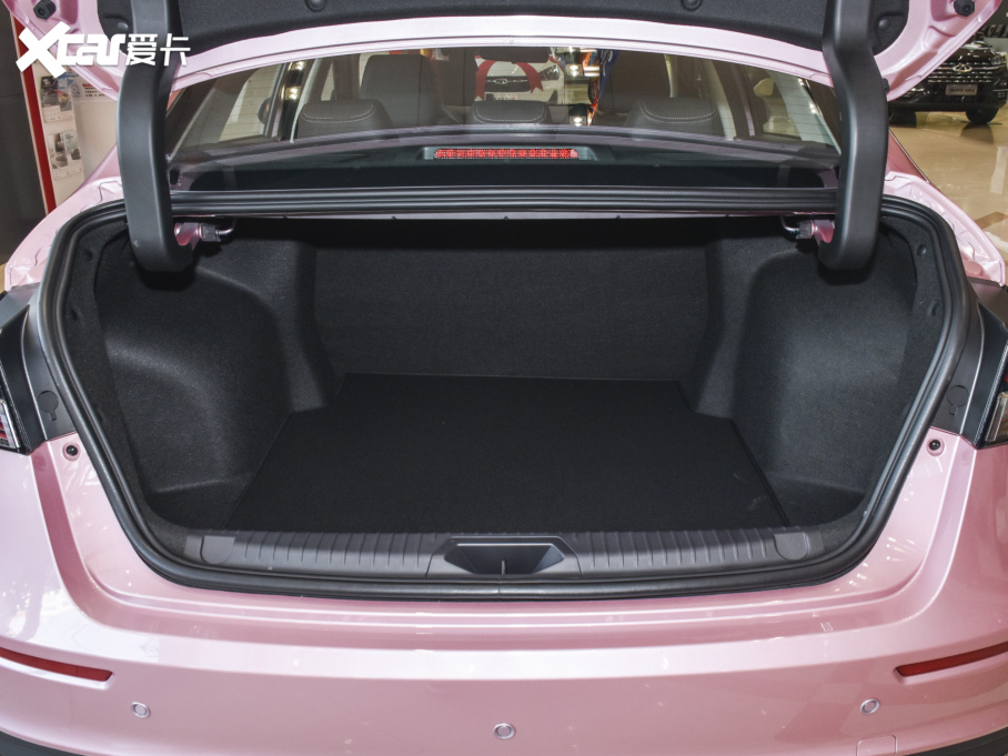 20215 PLUS СAI 1.5T CVT۰