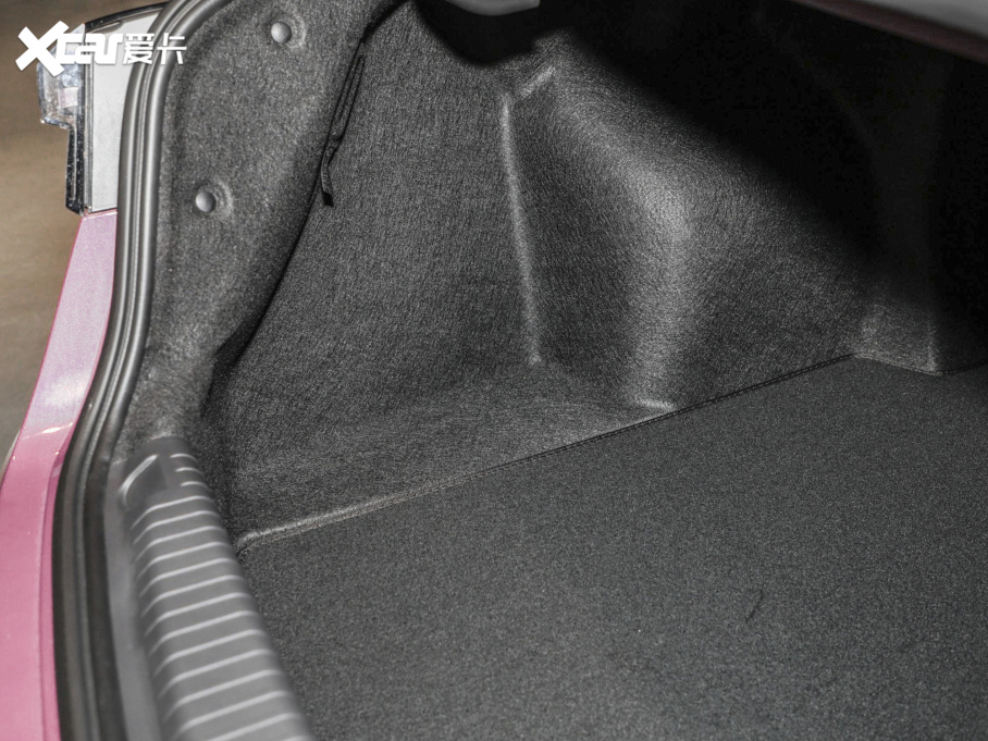 20215 PLUS СAI 1.5T CVT۰