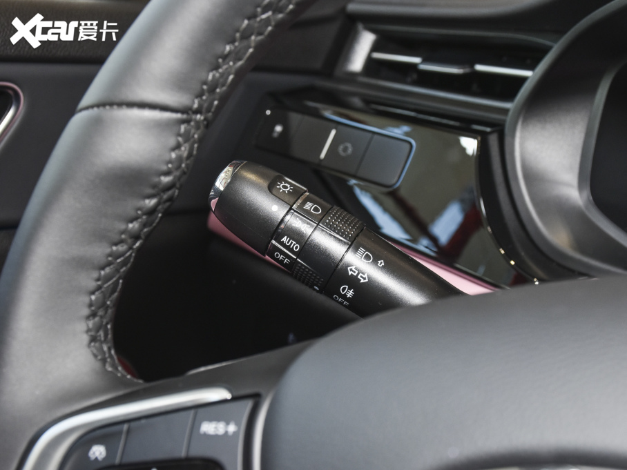 20215 PLUS СAI 1.5T CVT۰