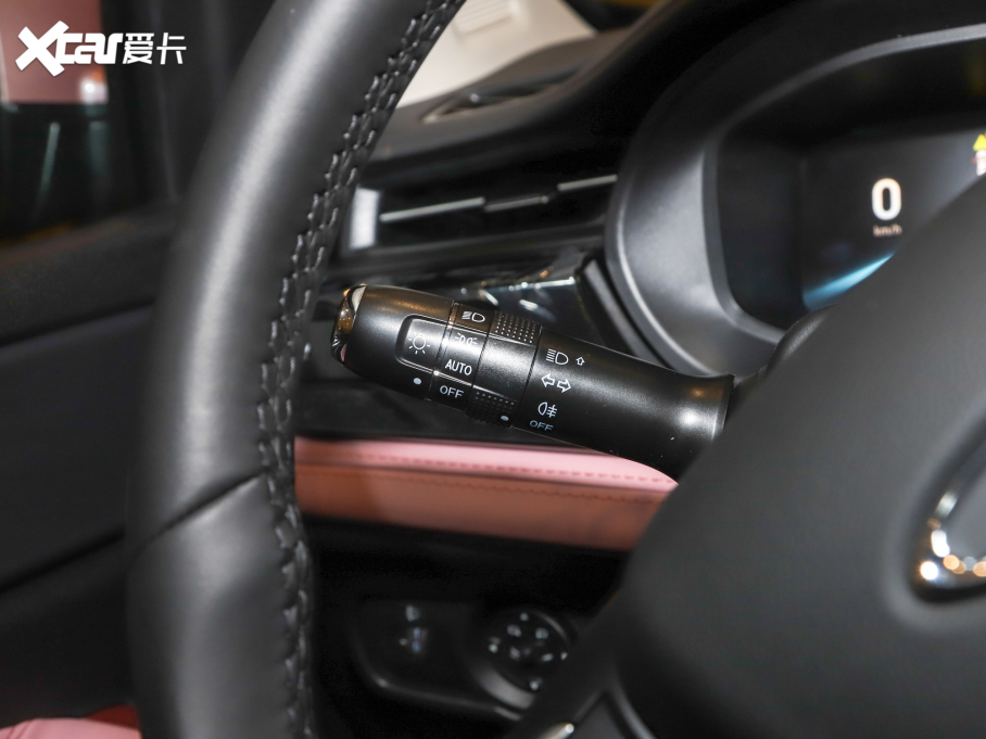 20215 PLUS С 1.5T CVT۰