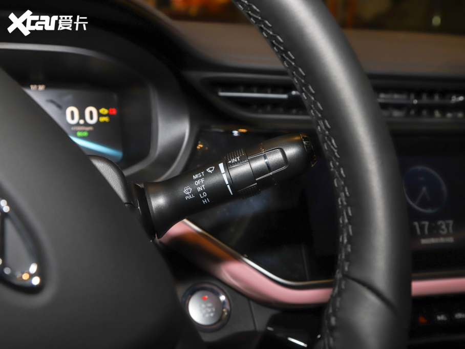 20215 PLUS С 1.5T CVT۰