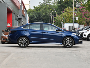 2021С 1.5T CVTPLUS w^