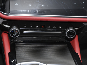 2021С 1.5T CVTPLUS {{