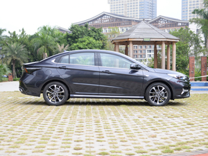 2021С 1.5T CVTPLUS w^