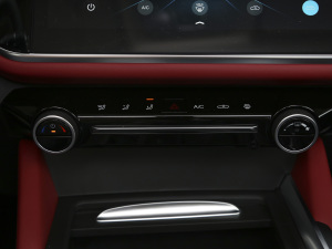 2021С 1.5L CVTPLUS п؅^