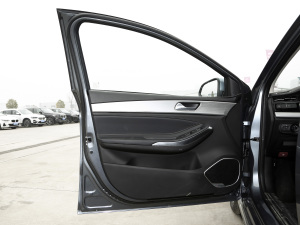 2021СAI 1.5T CVTPLUS {λ܇T