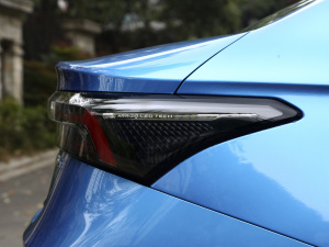 2021СAI 1.5L CVTPLUS ^