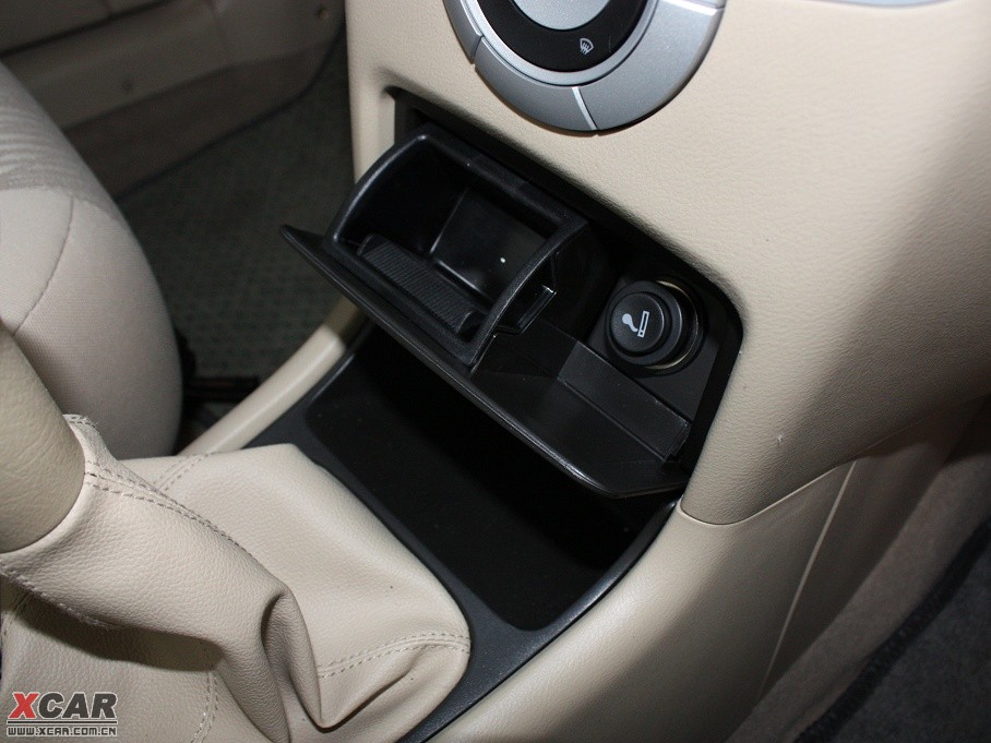 2010���L(f��ng)��2���� �M(j��n)ȡ��