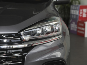 2021Hi 390TGDI Ԅӷu ^