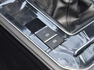 2021230TCI ք(dng)Ӣ v܇(ch)Ƅ(dng)