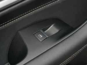 2021Hi 390TGDI Ԅӷu+ ܇ƅ^