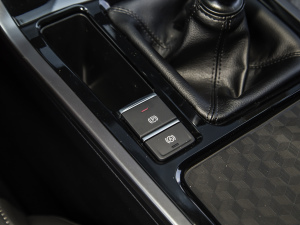 2021款1.5T 手动豪华型 驻车制动器