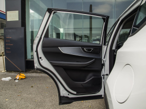2021款1.5T 手动豪华型 左后车门