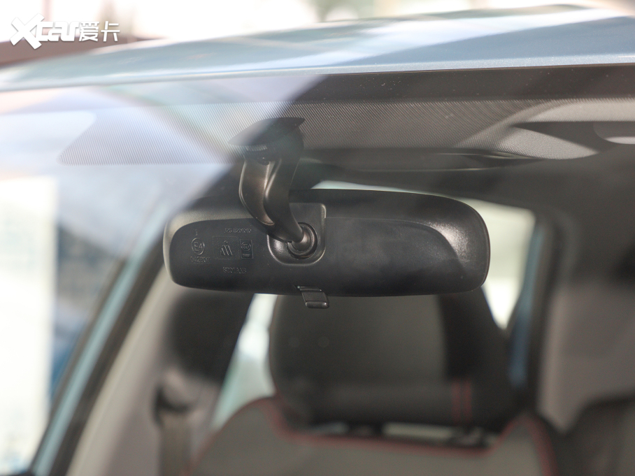 20215x (j)Ӣ۰ 1.5L ք(dng)A