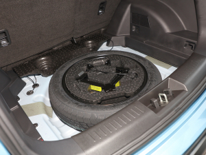 2021(j)Ӣ۰ 1.5L ք(dng)A ̥