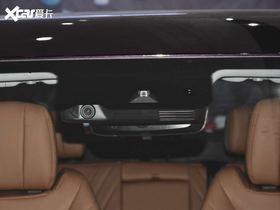 20228 PLUS Hi 390TGDI DCT(q)