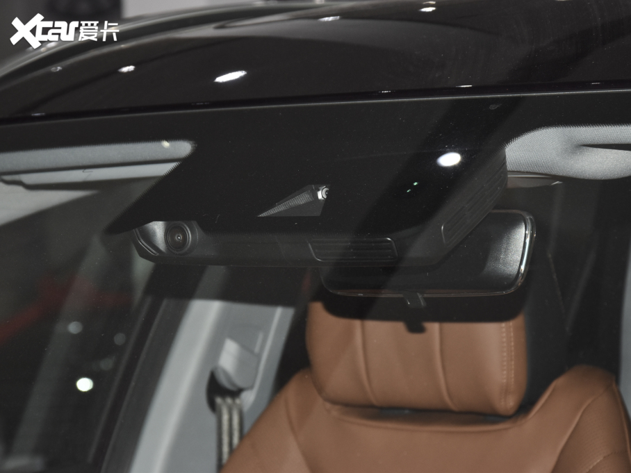 20228 PLUS Hi 390TGDI DCT