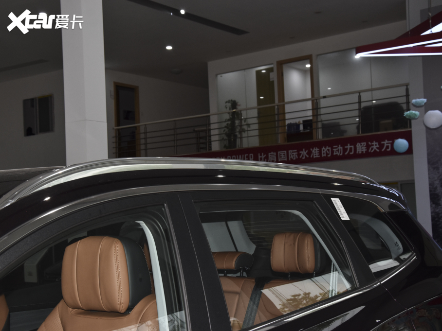 20228 PLUS Hi 390TGDI DCT