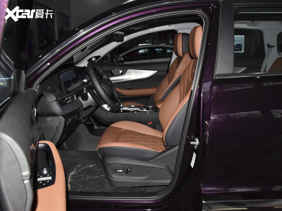 20228 PLUS Hi 390TGDI DCT