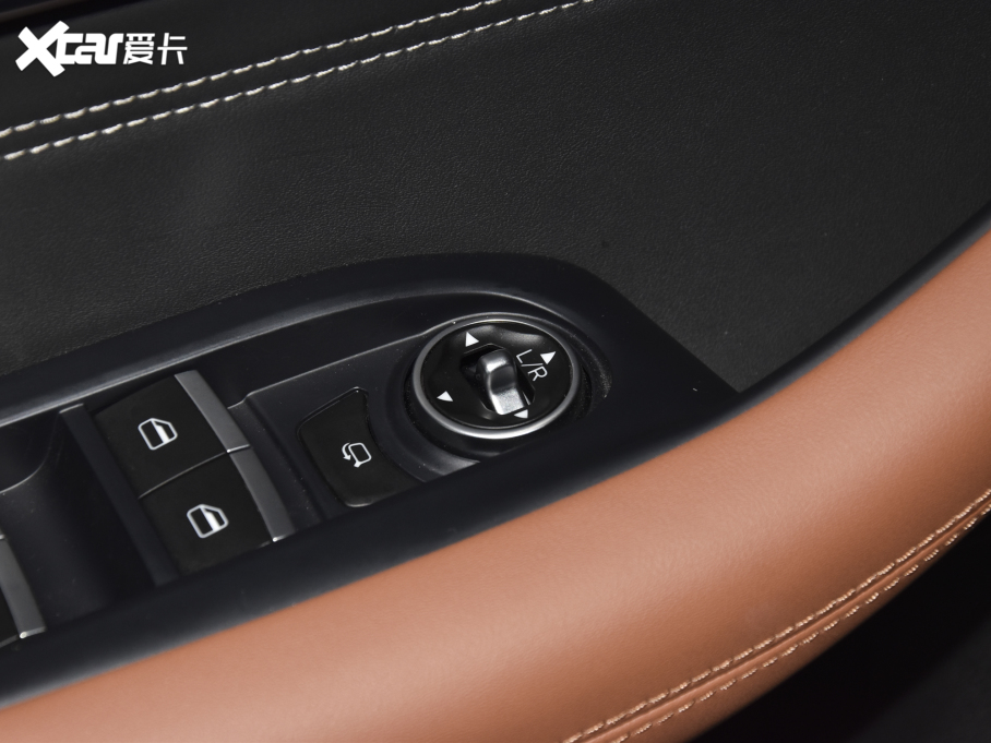 20228 PLUS Hi 390TGDI DCT(q)