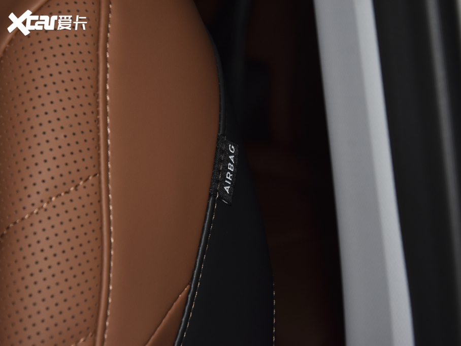 20228 PLUS Hi 390TGDI DCT